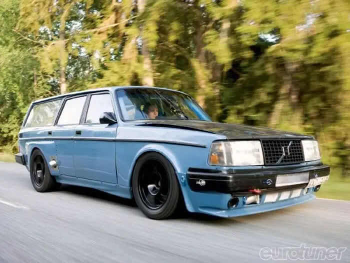 12 Inspirasi Warna dan Velg Volvo 240 Restomod yang Bikin Tampilan Makin Berkelas