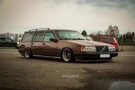 7 Inspirasi Modifikasi Volvo 940 Bergaya JDM, Unik atau Salah Arah?