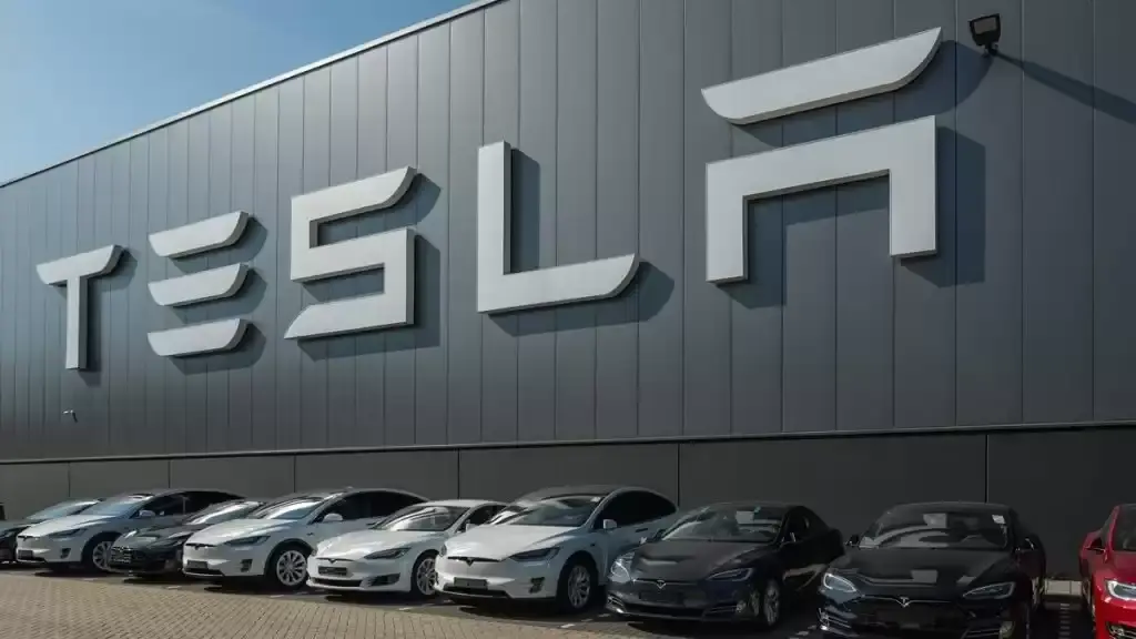 Awal Perjalanan Tesla dari Startup Kecil hingga Raksasa Mobil Listrik Dunia