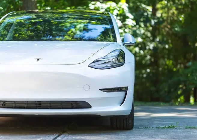 Desain Interior Tesla dan Konsep Kabin Mobil Masa Depan