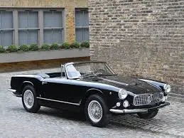 Eksplorasi Desain dan Karakter Grand Tourer Maserati 3500 GTI Frua dalam Evolusi Coachbuilding Italia