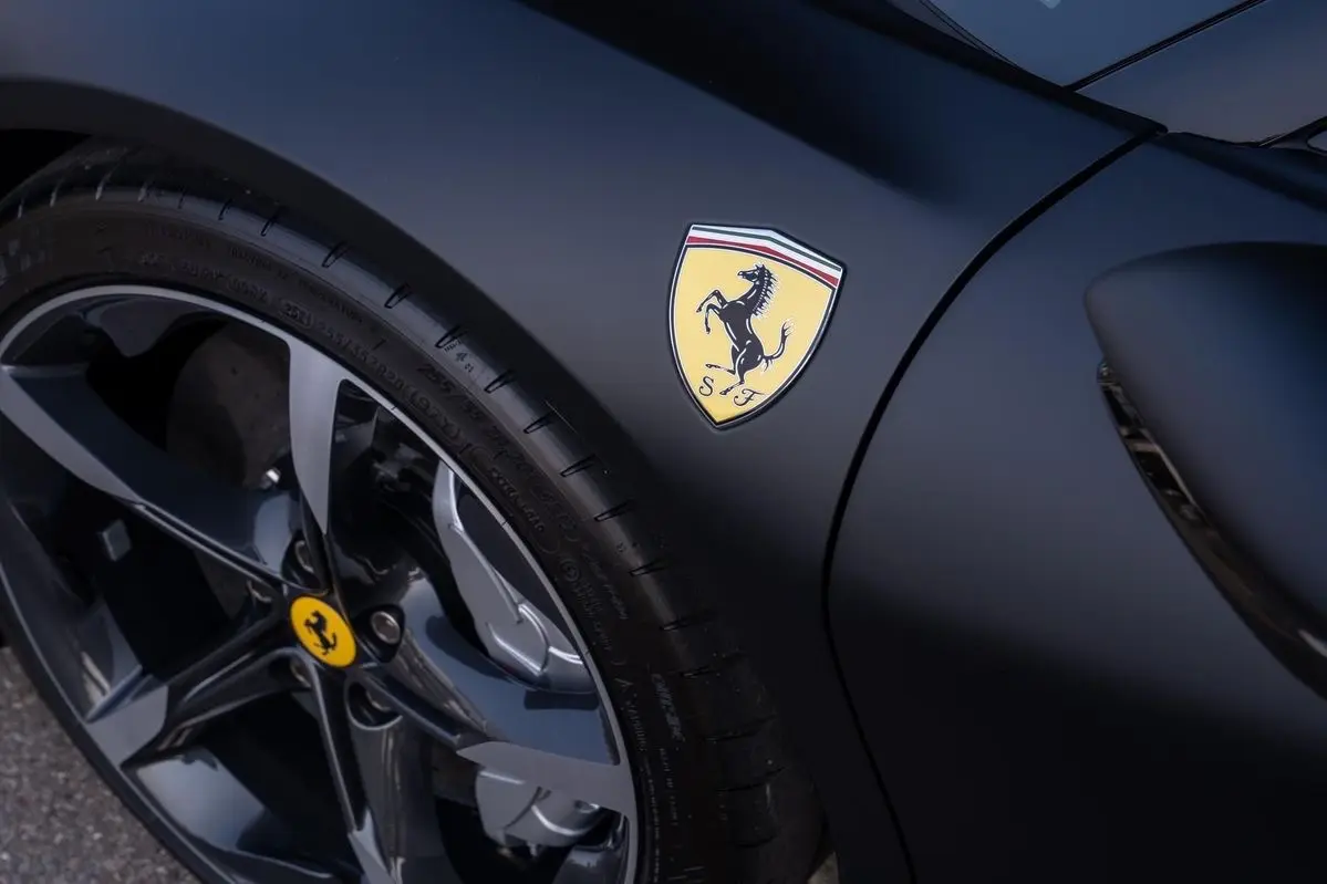 Ferrari dan Inovasi Berkelanjutan yang Menguatkan Posisi di Industri Otomotif Global