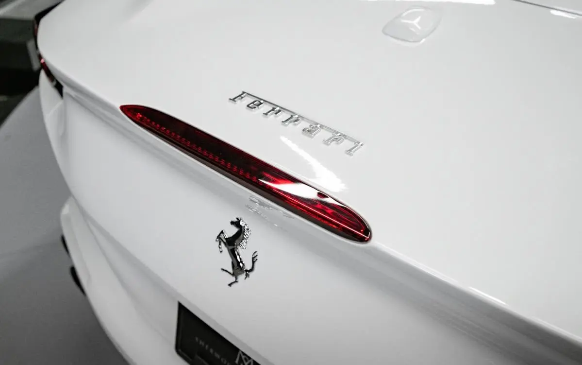 Ferrari dan Perkembangan Teknologi yang Membentuk Masa Depan Mobil Sport Premium
