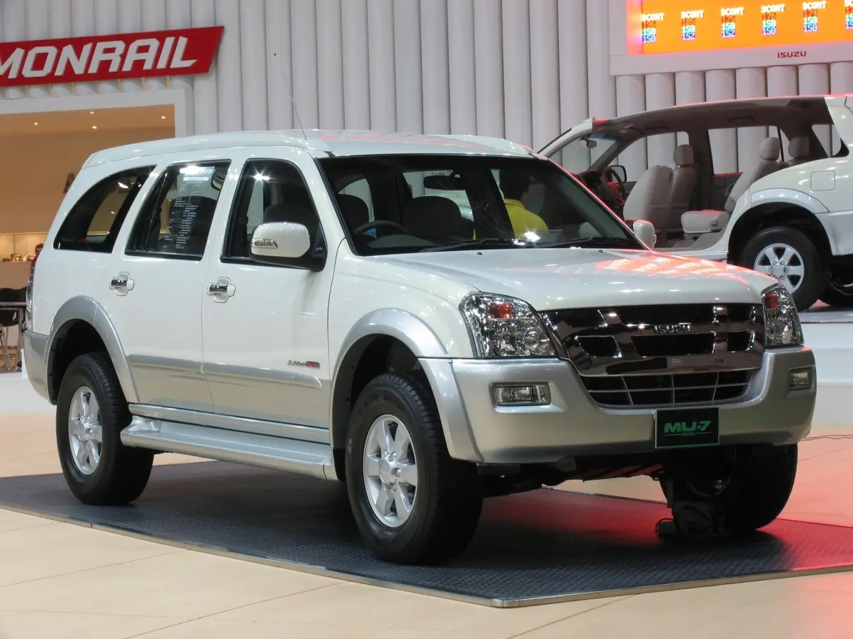Isuzu MU-7 sebagai Mobil Keluarga: Apakah Masih Layak Dipakai?