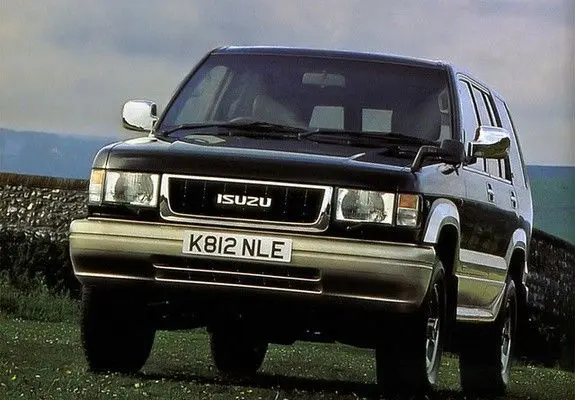 Isuzu MU untuk Overlanding: Persiapan yang Diperlukan