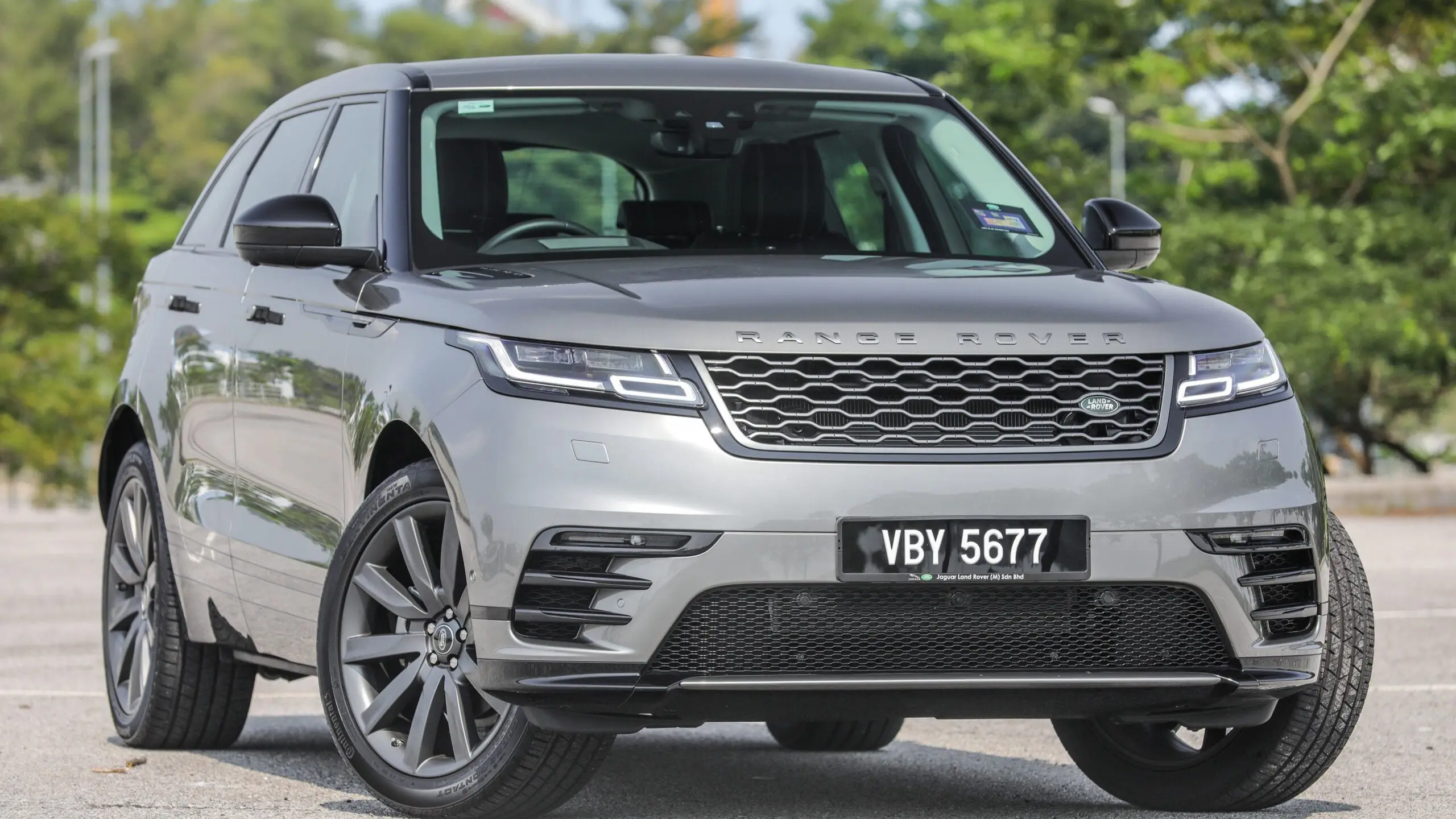 Konsumsi BBM Velar P250 2018 Capai 10 km/Liter, SUV Mewah Bekas Paling Irit dan Berkelas