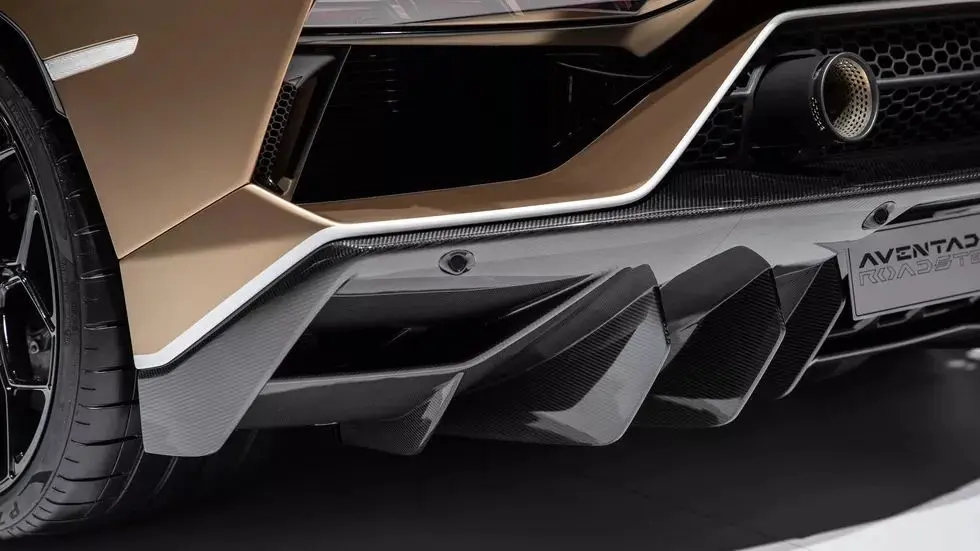 Menyelami Dimensi Performa dan Estetika dalam Evolusi Lamborghini Modern