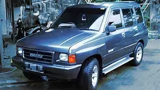 Mengenal Estetika Desain Isuzu Panther Varian Miyabi