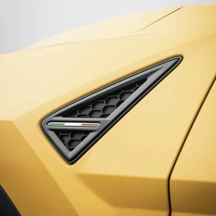 Menggali Kedalaman Pengalaman Berkendara Emosional dalam Kabin Lamborghini