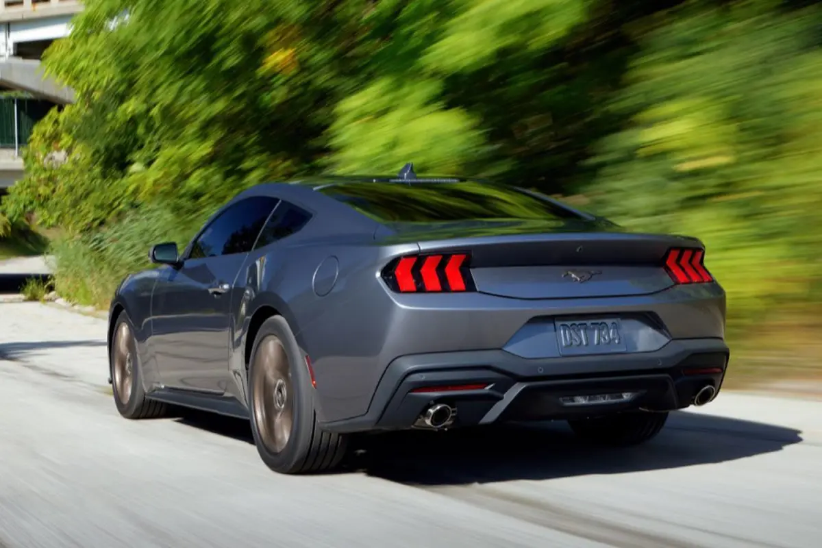 Optimalkan Handling Ford Mustang EcoBoost Anda dengan Upgrade Suspensi yang Tepat