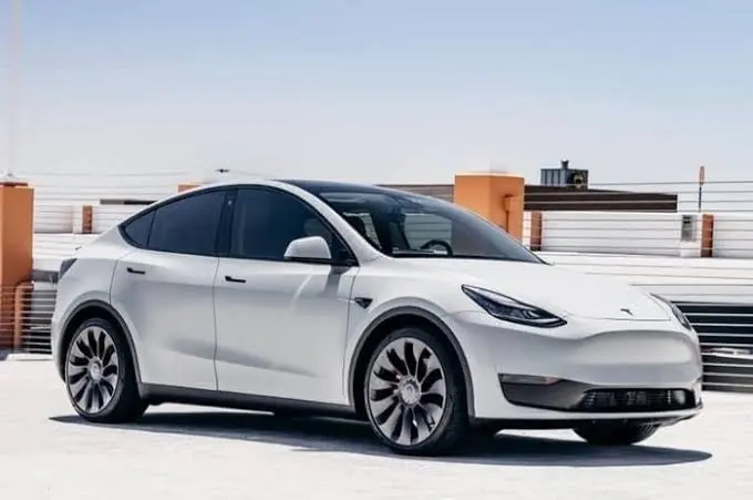 Perkembangan Pasar Mobil Listrik Dunia dan Posisi Tesla di Tengah Persaingan Global