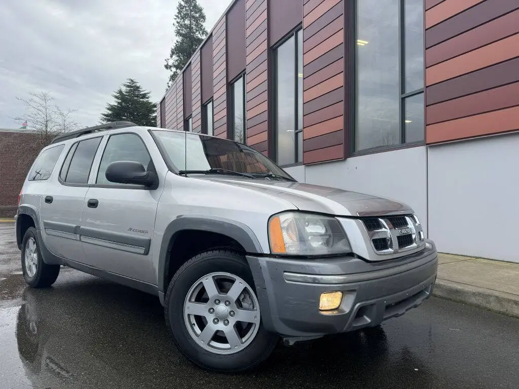 Review Isuzu Ascender 7-Passenger: SUV Tiga Baris yang Mulai Langka