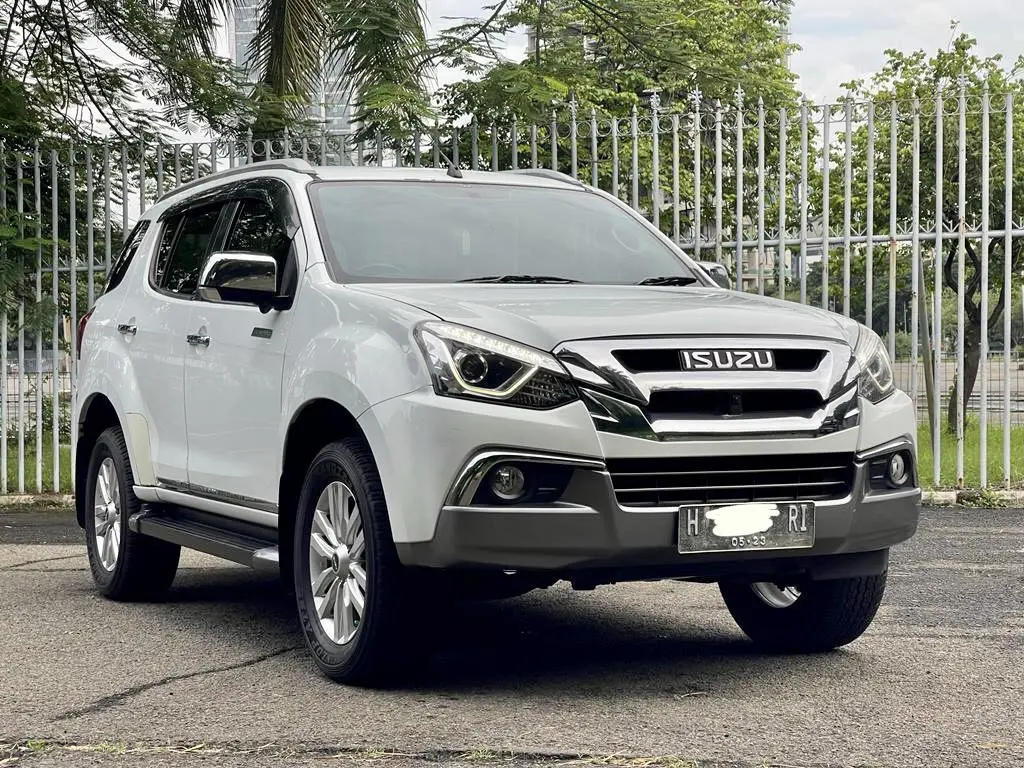 Review Isuzu MU-X Premiere 2018: Salah Satu SUV Diesel Bekas Terbaik?