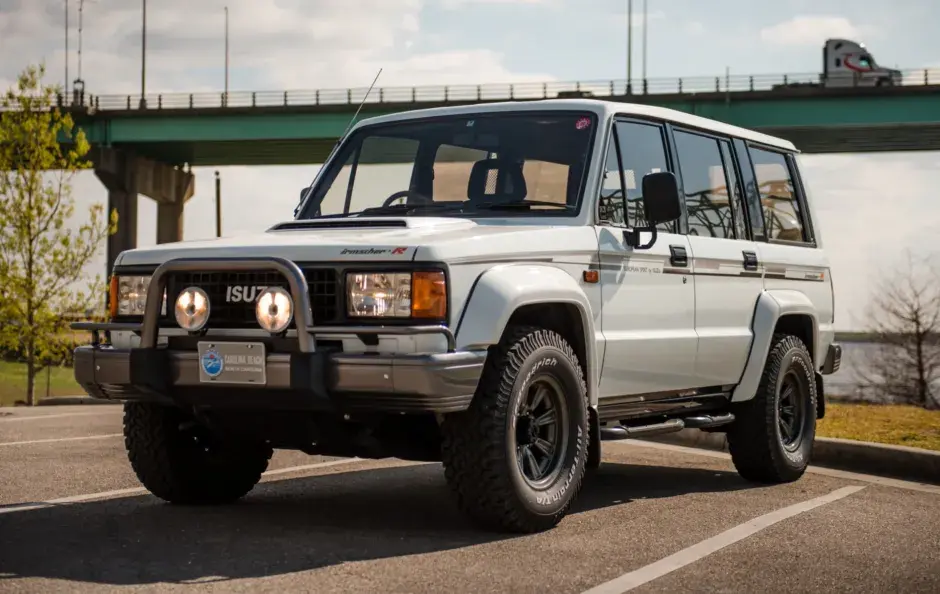 Review Isuzu Trooper 1989: Semakin Modern Menjelang Akhir Generasi