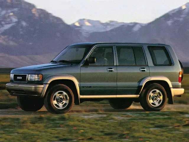 Review Isuzu Trooper 1997: SUV Diesel Tangguh yang Semakin Stabil di Generasi Kedua