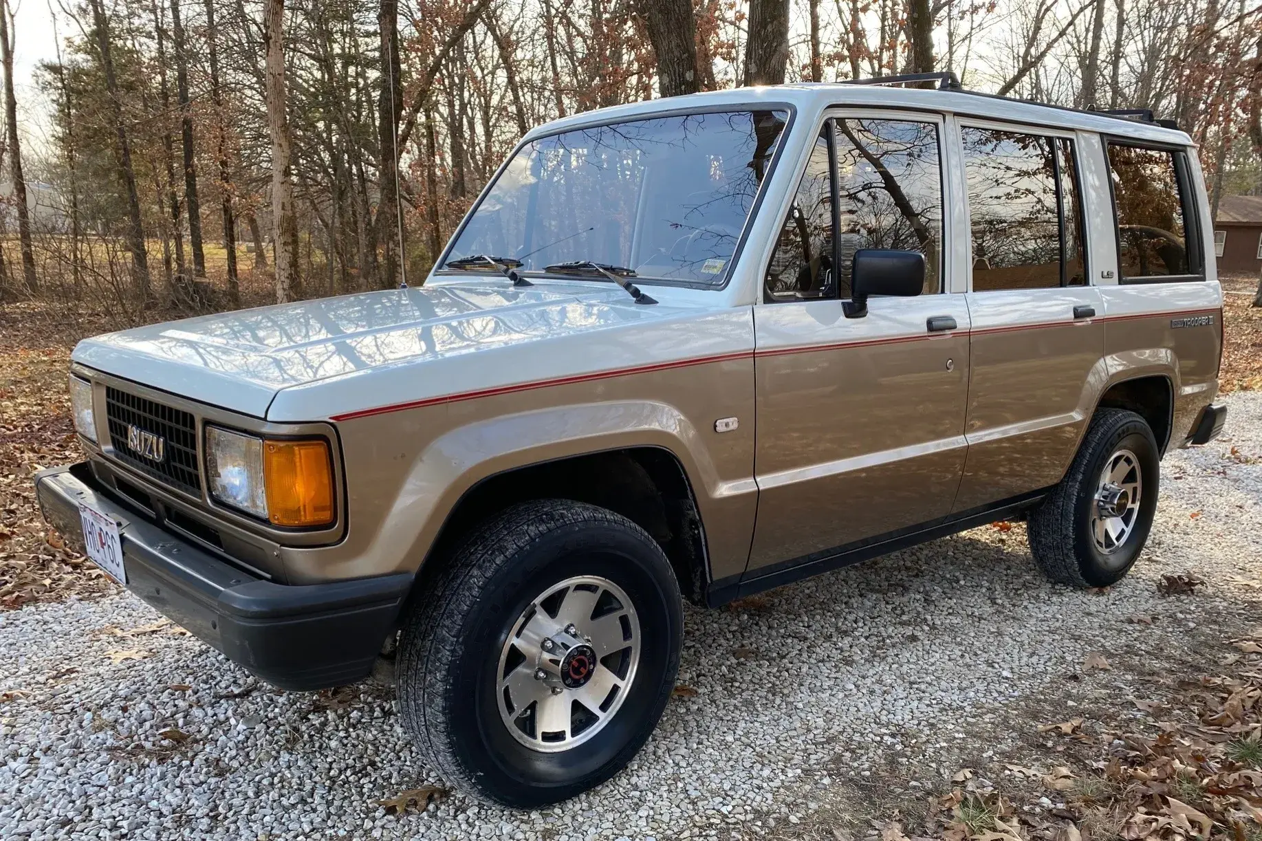 Review Isuzu Trooper Gen 1 Hardtop: SUV Petualang Sejati Era 1980-an