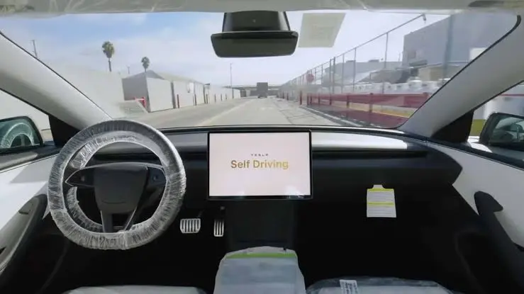Sistem Autopilot Tesla dan Evolusi Menuju Mobil Otonom Penuh
