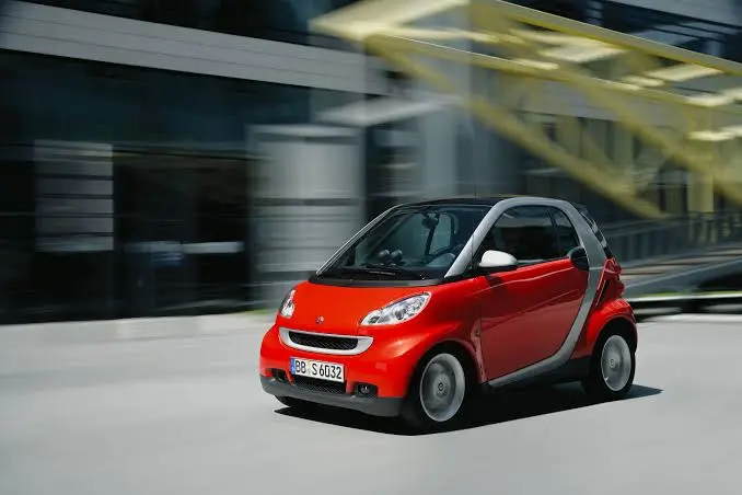 Sistem Pencahayaan Adaptif pada Mobil Smart dan Teknologi Lampu Pintar Modern