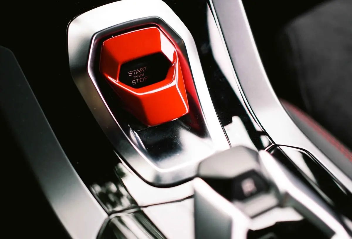 Strategi Positioning Lamborghini dalam Pasar Otomotif Premium