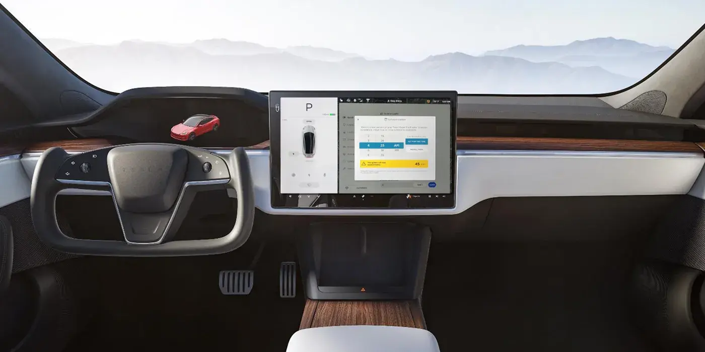 Teknologi Software Tesla dan Peran Sistem Digital dalam Mobil Listrik Modern