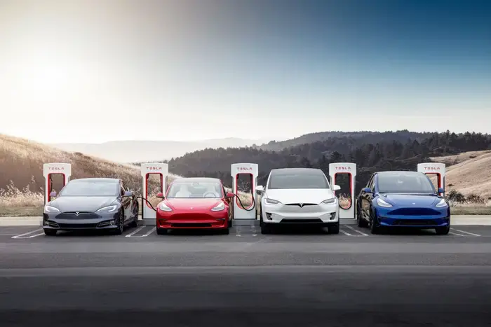 Tesla dan Ekosistem Energi yang Mengubah Cara Dunia Bergerak