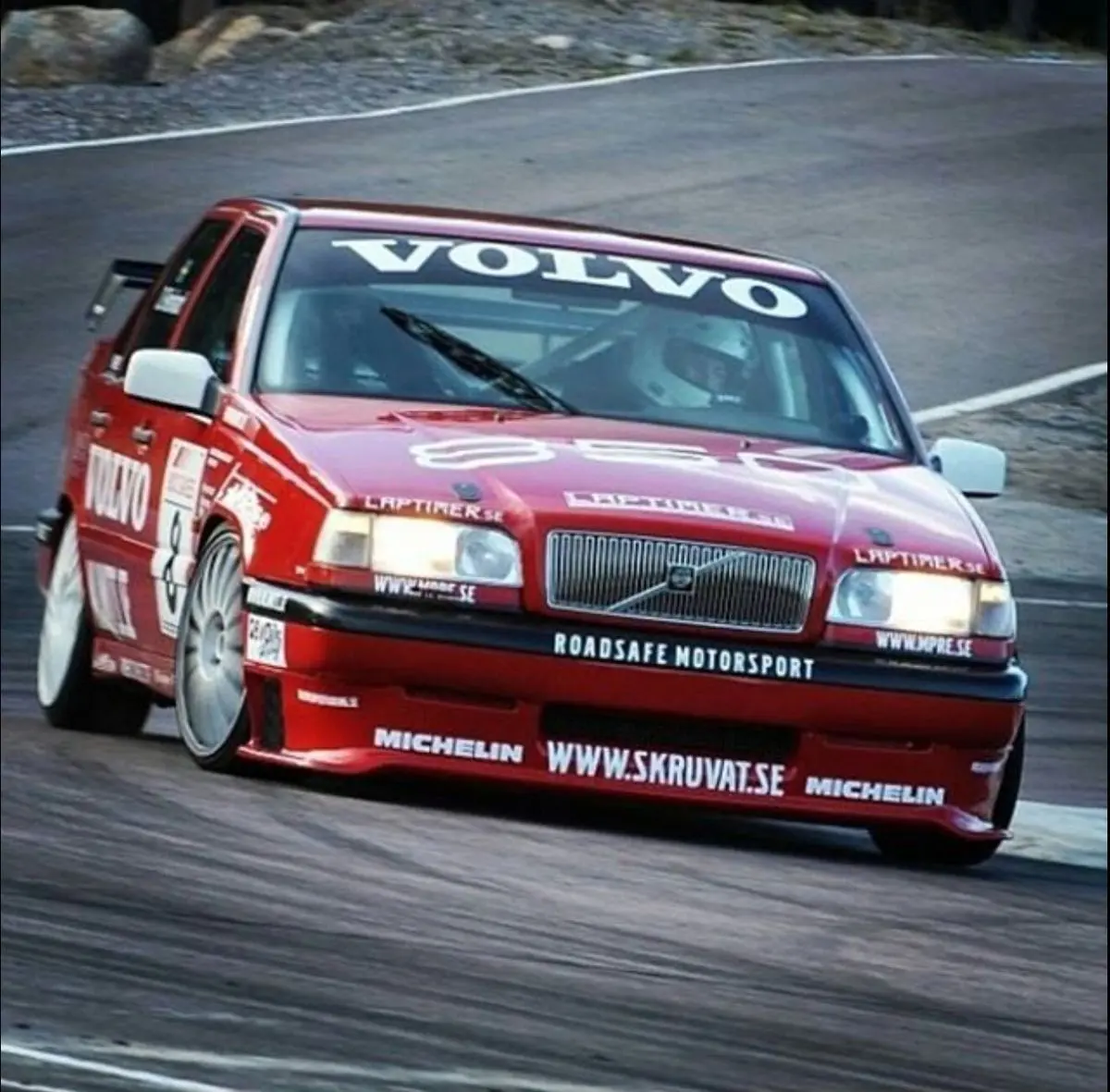 Volvo 850 T5 Project Car: Rahasia Mengubah Sedan Jadul Jadi Monster Jalanan 300 HP+
