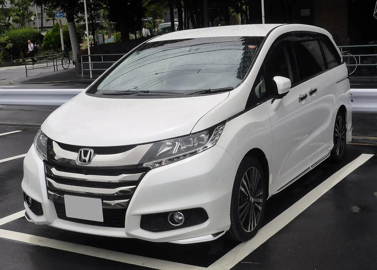 Honda Odyssey RC1 di Surabaya, MPV Premium Modern dengan Fitur Honda Honda Odyssey RC1 yang Canggih