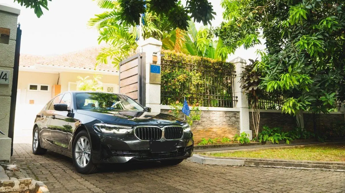 BMW 530e Bekas, Sedan Hybrid Premium yang Efisien