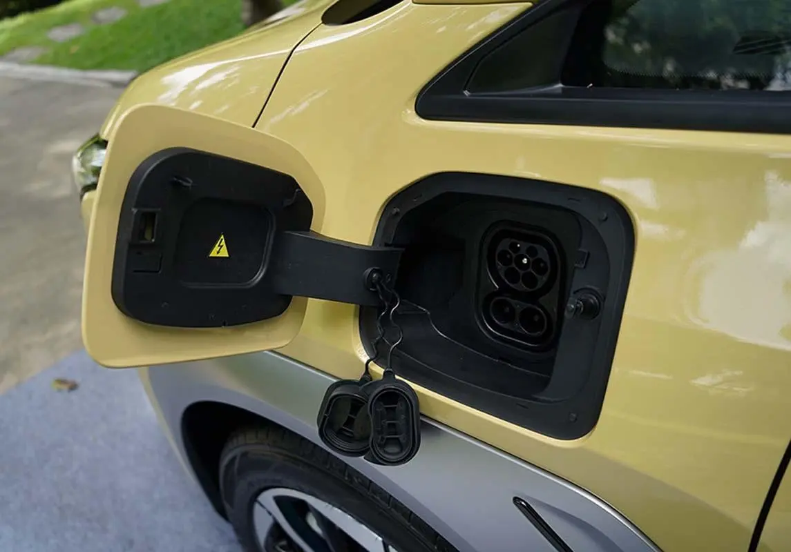 Hal yang Perlu Diperhatikan Saat Mengisi Daya Mobil GAC Aion Bekas di Bengkulu