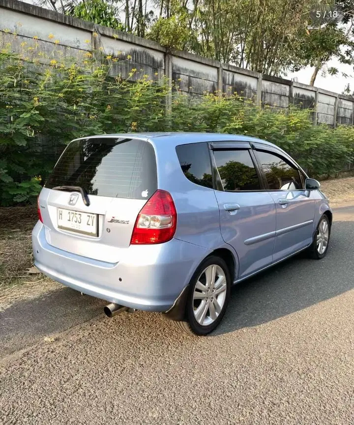 Honda Jazz Bekas di Denpasar dengan Desain yang Tetap Menarik