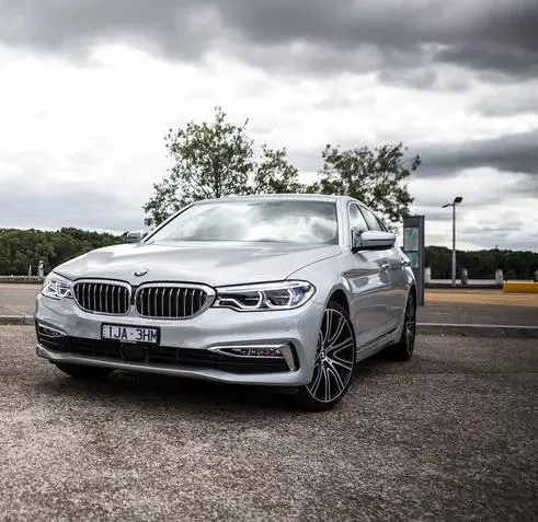 Kelebihan BMW 530i Bekas Dibanding Kompetitor