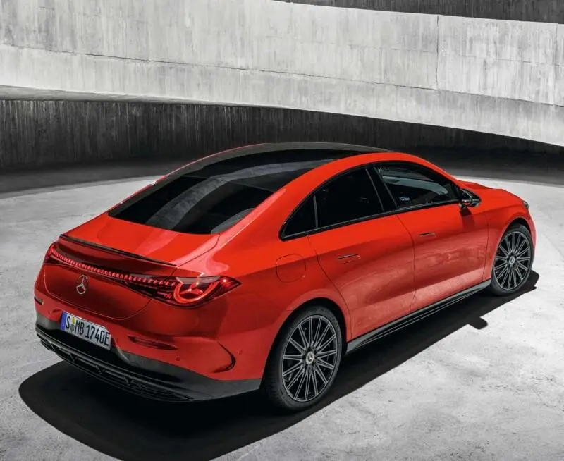 Kelebihan Mercedes-Benz CLA yang Membuatnya Berbeda dari Sedan Konvensional