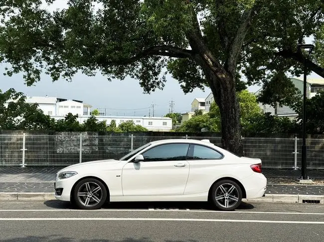 Tips Membeli BMW Seri 2 Bekas di Indonesia