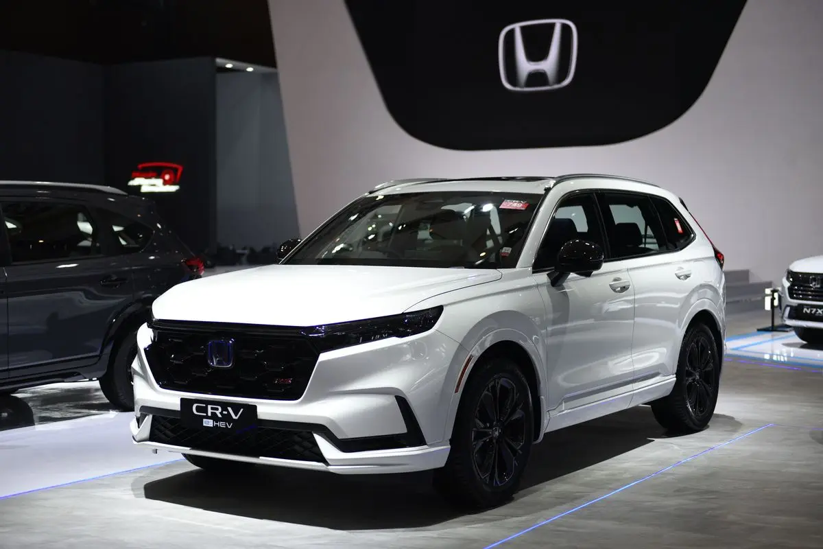 Honda CR-V RS e:HEV: SUV Hybrid Sporty untuk Menunjang Mobilitas Modern di Samarinda