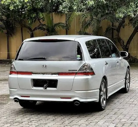 Honda Odyssey RB1: MPV Premium Bergaya Sporty dengan Kenyamanan Keluarga di Samarinda