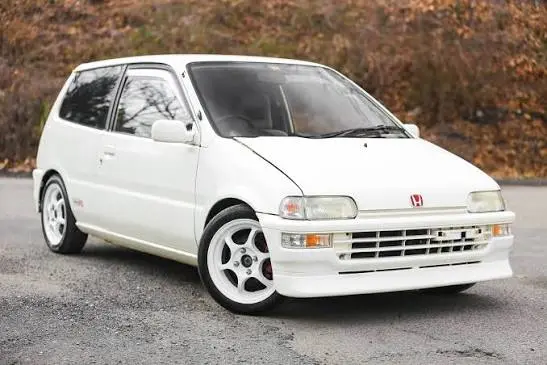 Honda Today di Malang: Mobil Kecil Klasik dengan Desain Unik dan Mesin Hemat