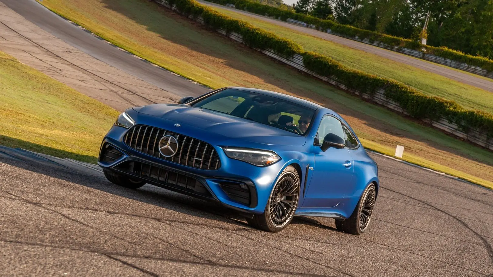 Tips Merawat Mesin High-Performance Mercedes-AMG CLE 53 Bekas di Surabaya