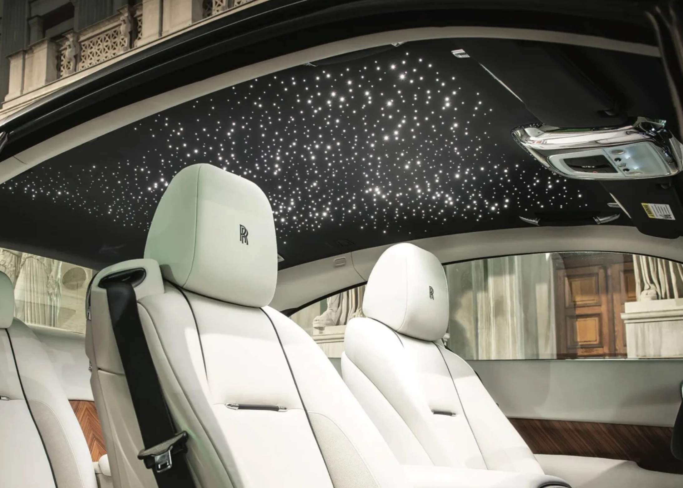 Starlight Headliner, tambahkan interior ini agar mobil kamu semakin hidup!