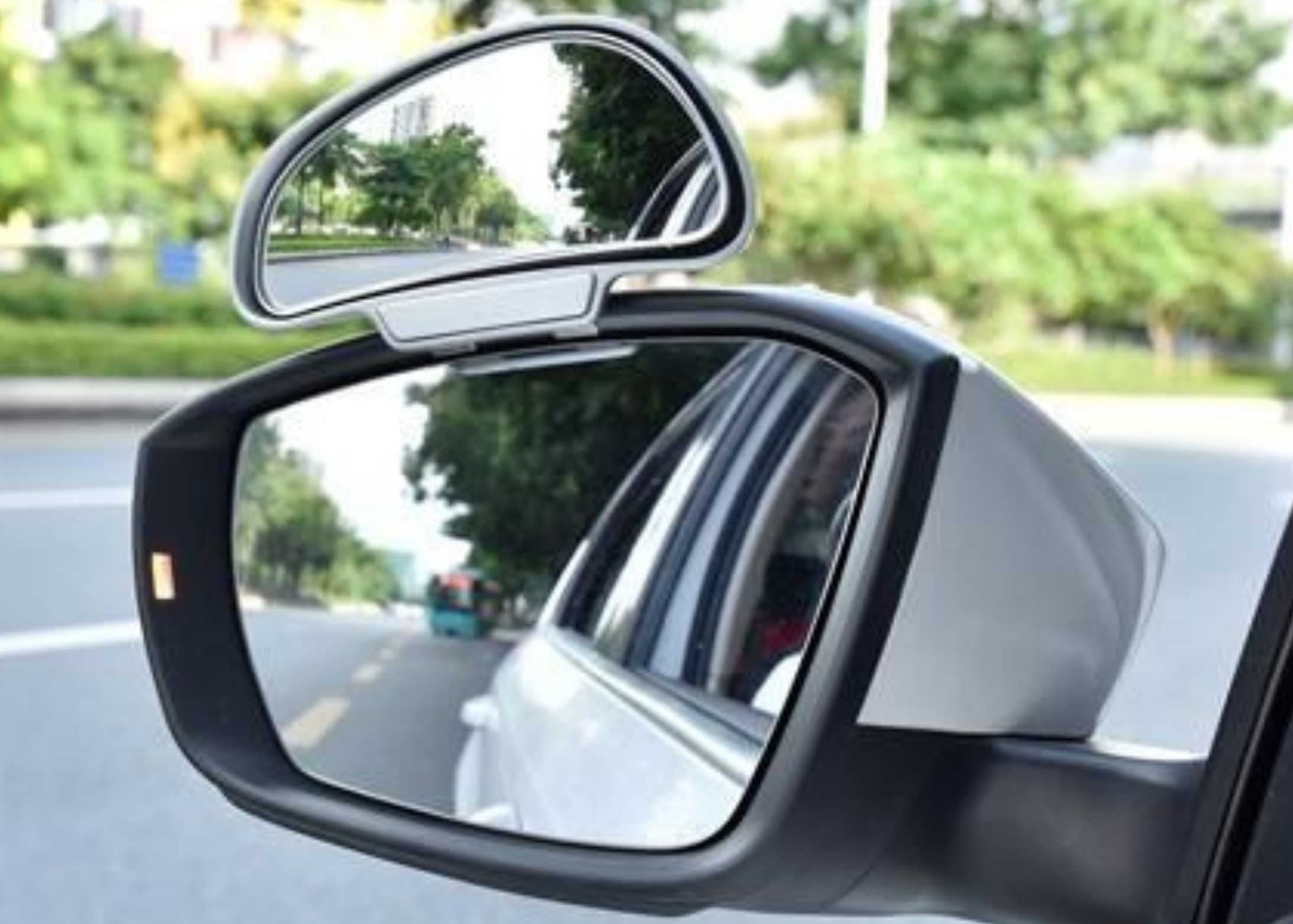 Jenis dan cara mengatur spion untuk menghindari blind spot