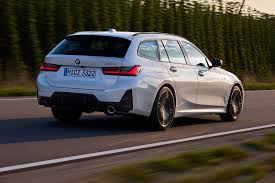 BMW Seri 3 Touring Review: Wagon Premium untuk Pengguna Aktif dan Stylish