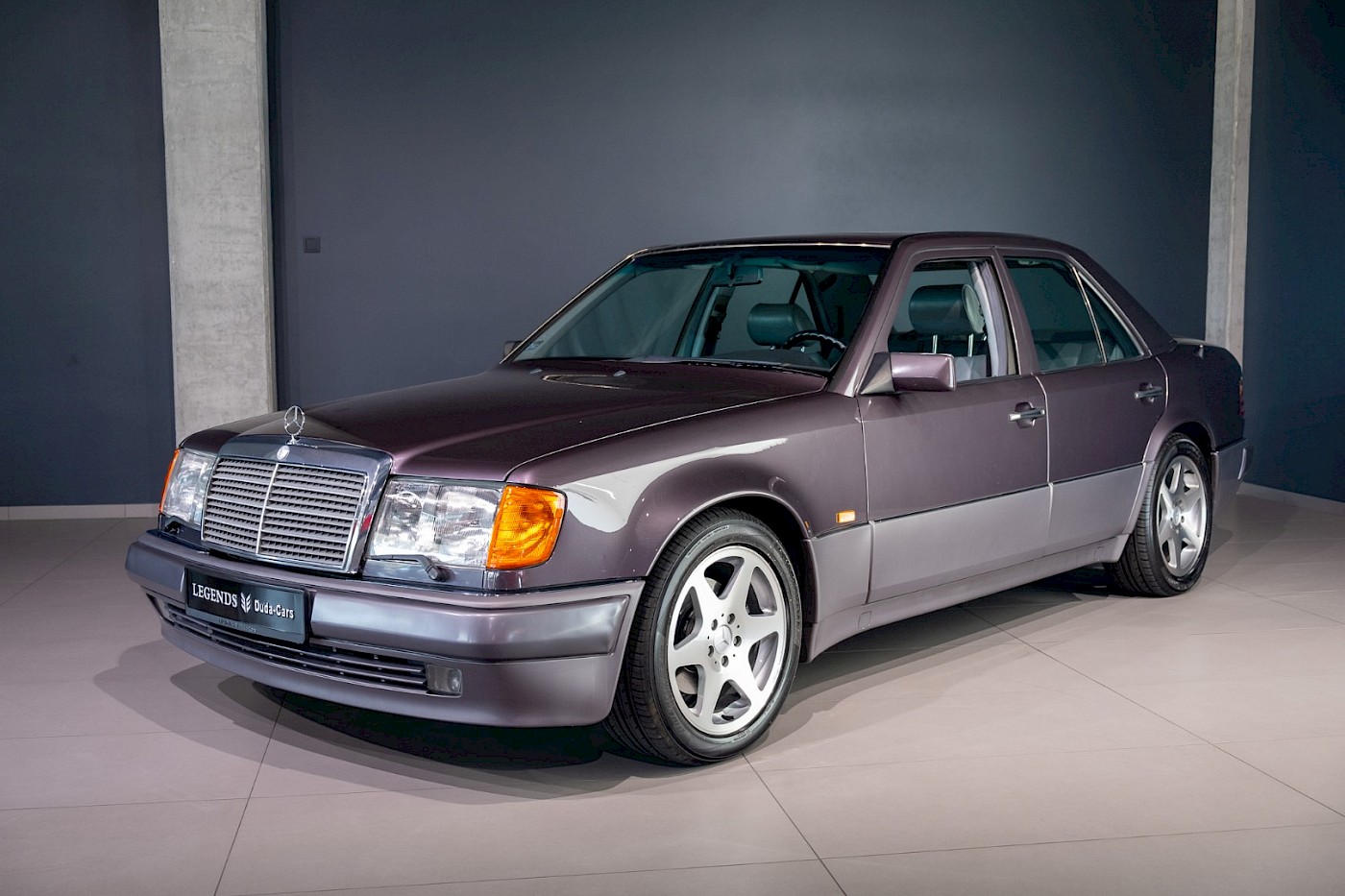 Panduan Membeli Mercedes-Benz Bekas: Apa Saja yang Harus Dicek?