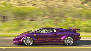Refleksi Historis dan Warisan Abadi, Menilai Countach 25th Anniversary dalam Konteks Modern