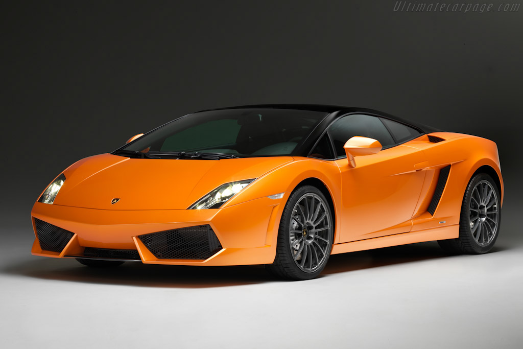 Eksplorasi Mendalam Filosofi Kontras dan Performa pada Lamborghini Gallardo LP560-4 Bicolore