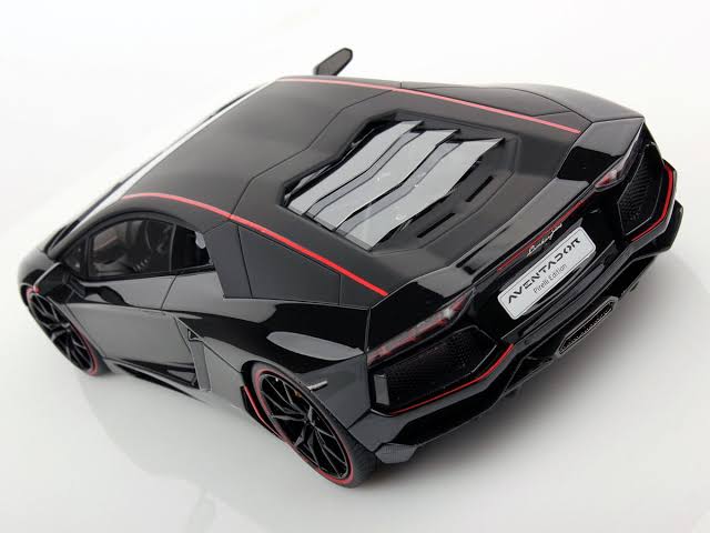 Simfoni di Atas Aspal, Filosofi Kemitraan dalam Lamborghini Aventador Pirelli Edition