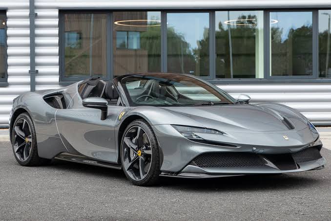 Ferrari SF90 Spider, Kebebasan Tanpa Batas dalam Wujud Supercar Hibrida