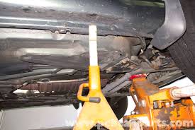 Panduan Aman Menggunakan Dongkrak dan Jack Stand untuk Volvo DIY