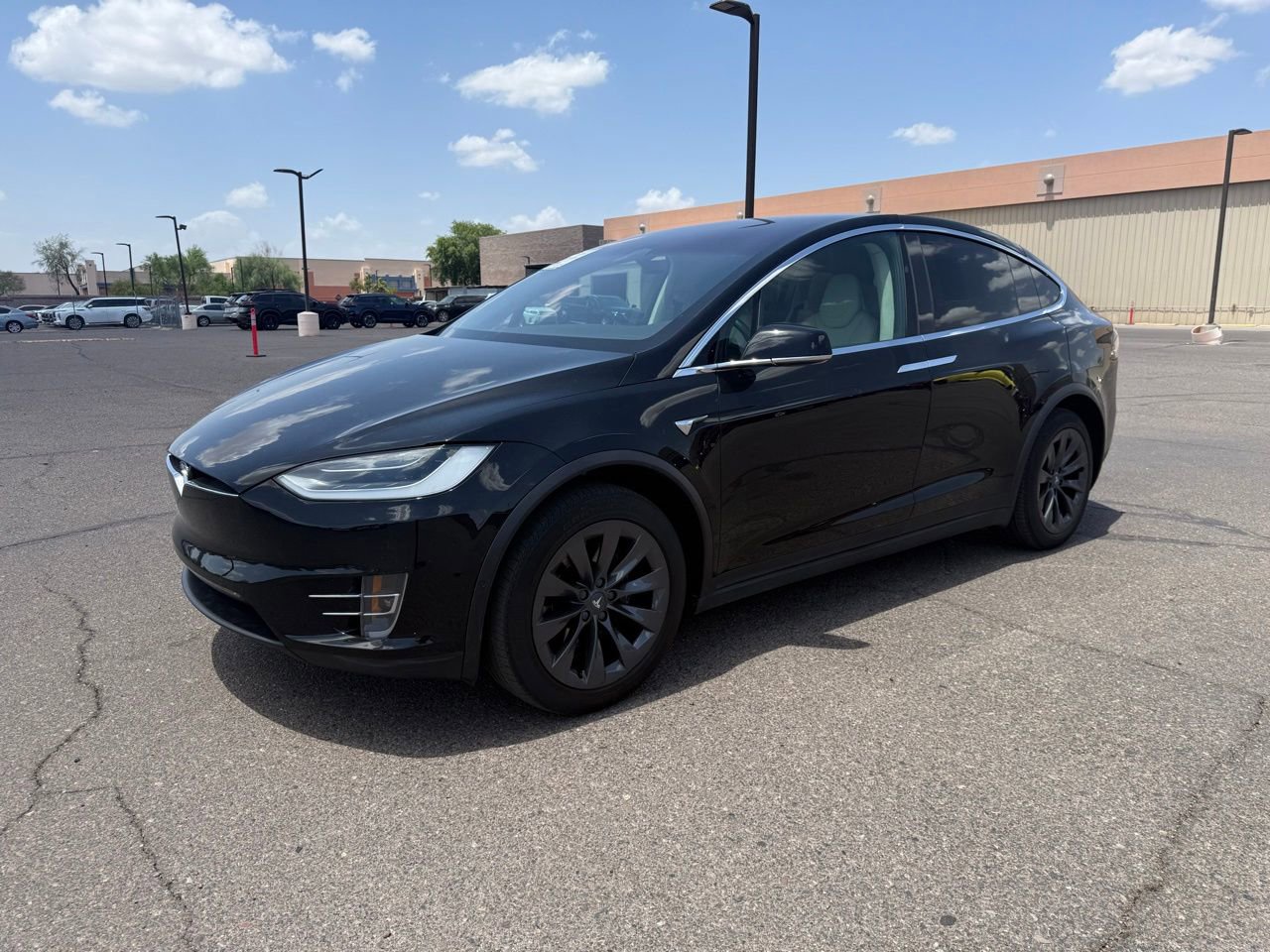 Menjaga Keandalan Otomasi, Realitas Fitur Autopilot dan Pembaruan Sistem Tesla Model X 75D
