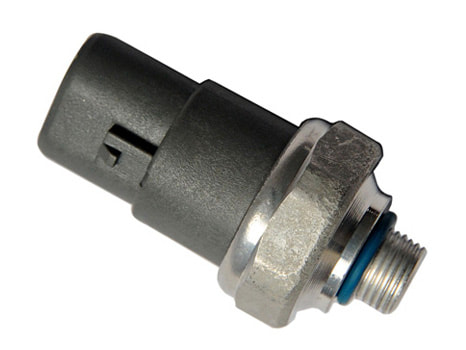 Mengukur Tekanan Refrigeran via AC Pressure Sensor Guna Mengatur Kompresor dan Mencegah Kebocoran Freon Mobil Modern