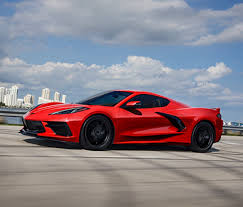 Chevrolet Corvette Stingray: Sportscar Ikonik dengan Performa Tinggi dan DNA Balap Legendaris